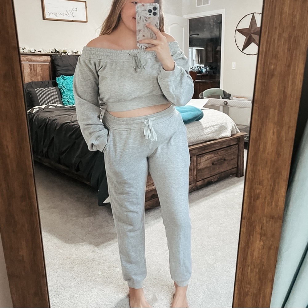 Grey Two-Piece Lounge Set (NWOT)
